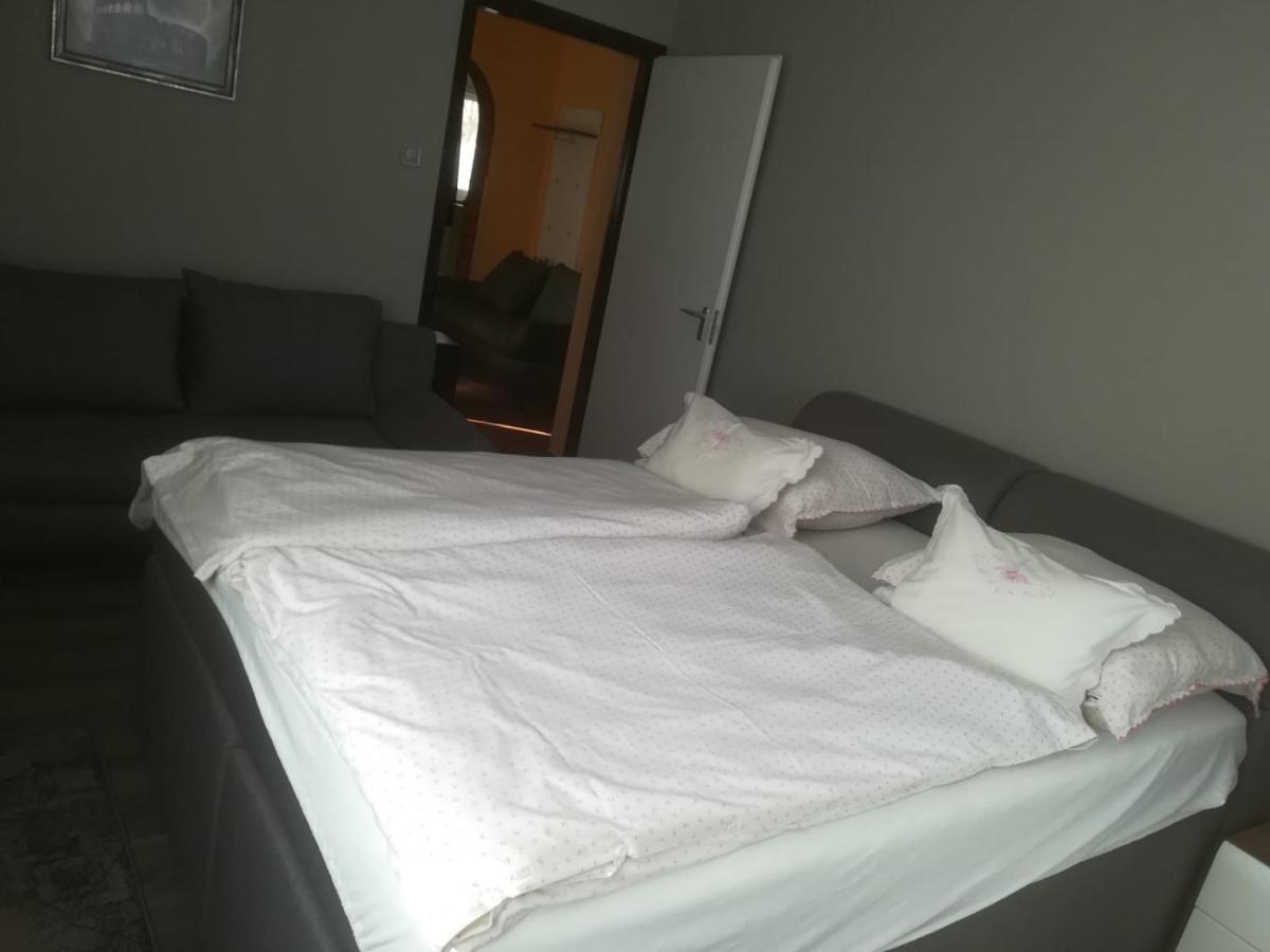 Talaber Vendeghaz Apartment Vonyarcvashegy Ngoại thất bức ảnh