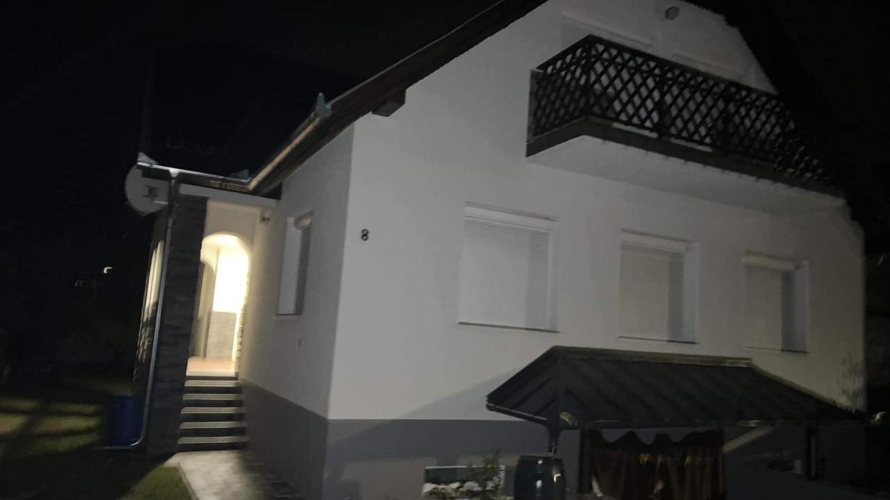 Talaber Vendeghaz Apartment Vonyarcvashegy Ngoại thất bức ảnh