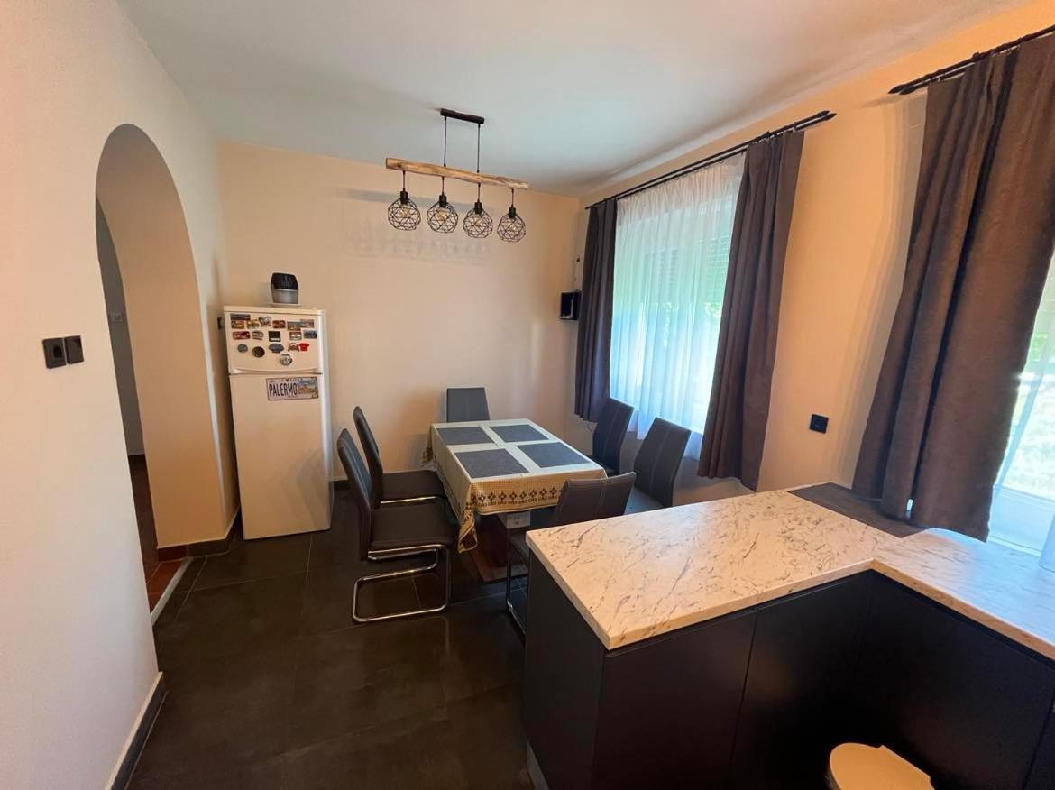 Talaber Vendeghaz Apartment Vonyarcvashegy Ngoại thất bức ảnh