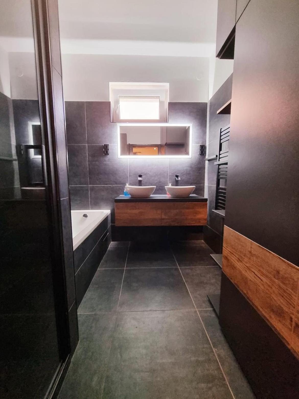 Talaber Vendeghaz Apartment Vonyarcvashegy Ngoại thất bức ảnh